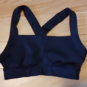 Womens medium support sports bra